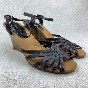 Sole by Aerosoles black strappy wedges